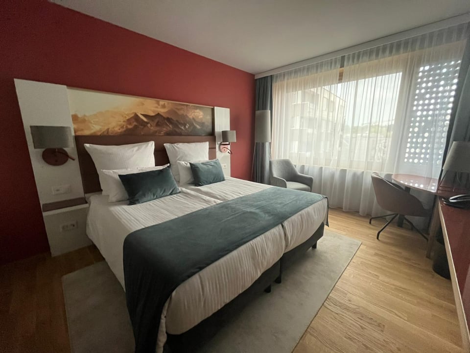 Zimmer Leonardo Hotel Zurich Airport