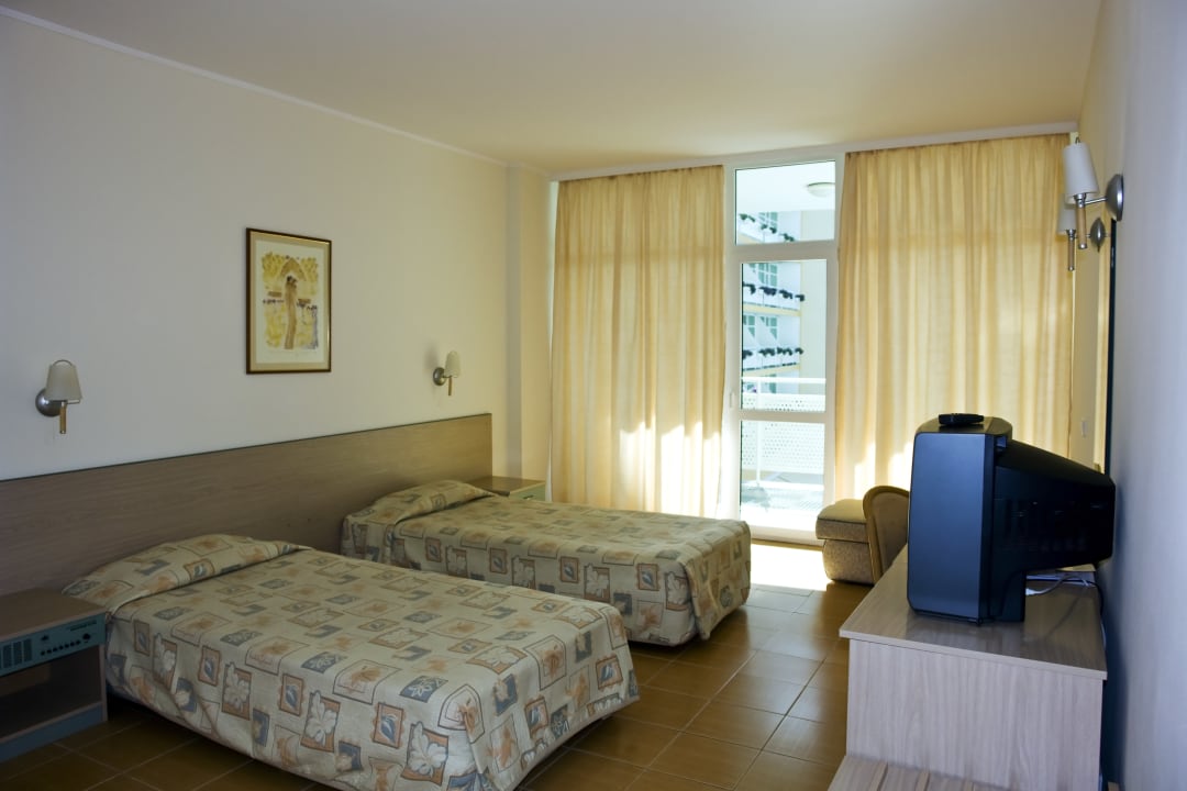 Zimmer Grand Hotel Oasis