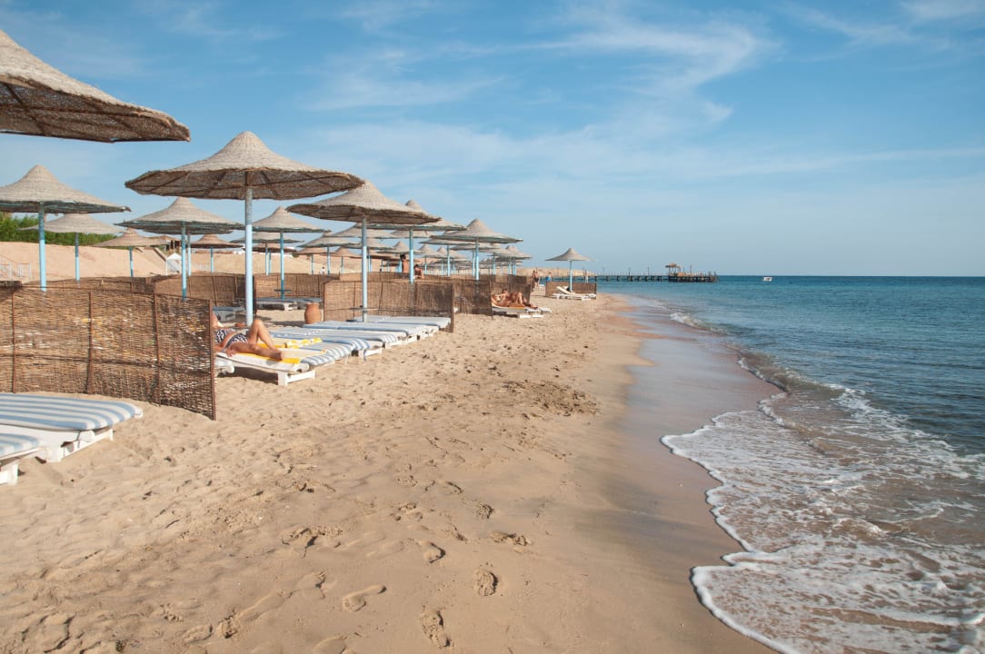Песчаный пляж Fantazia Resort Marsa Alam
