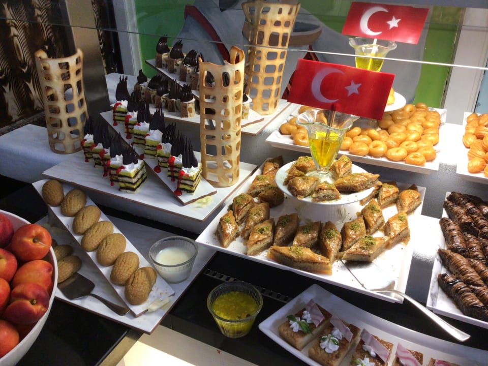 Gastro Sayanora Hotel