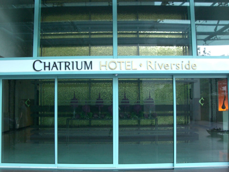 Eingang Chatrium Hotel Riverside Bangkok
