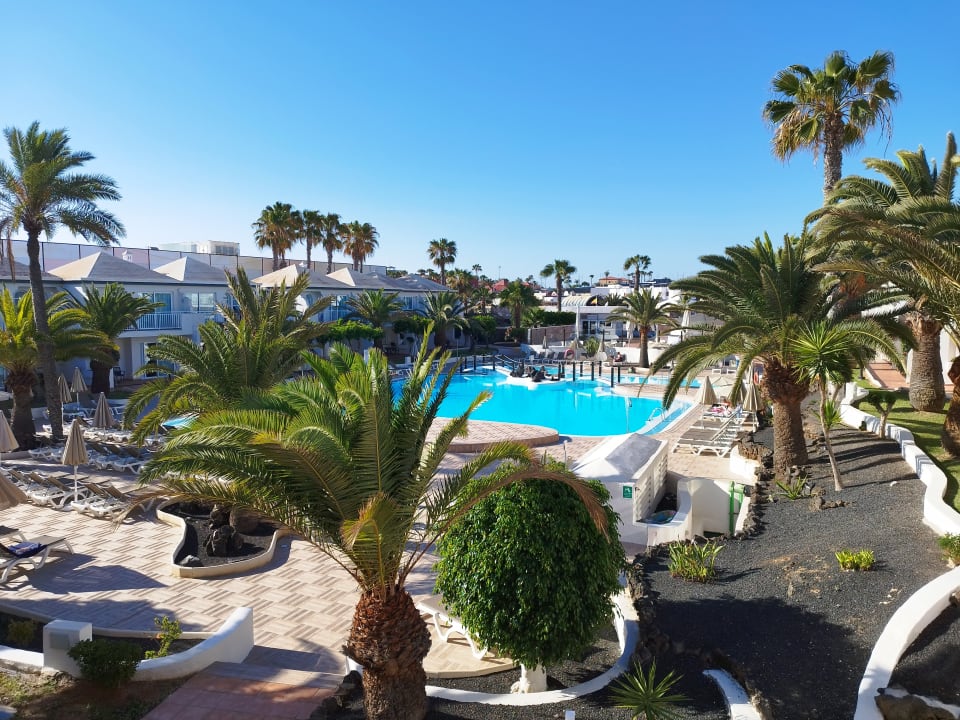 Pool H10 Ocean Suites