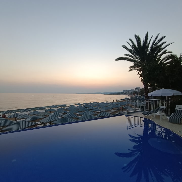 Pool Aska Hotel Just in Beach