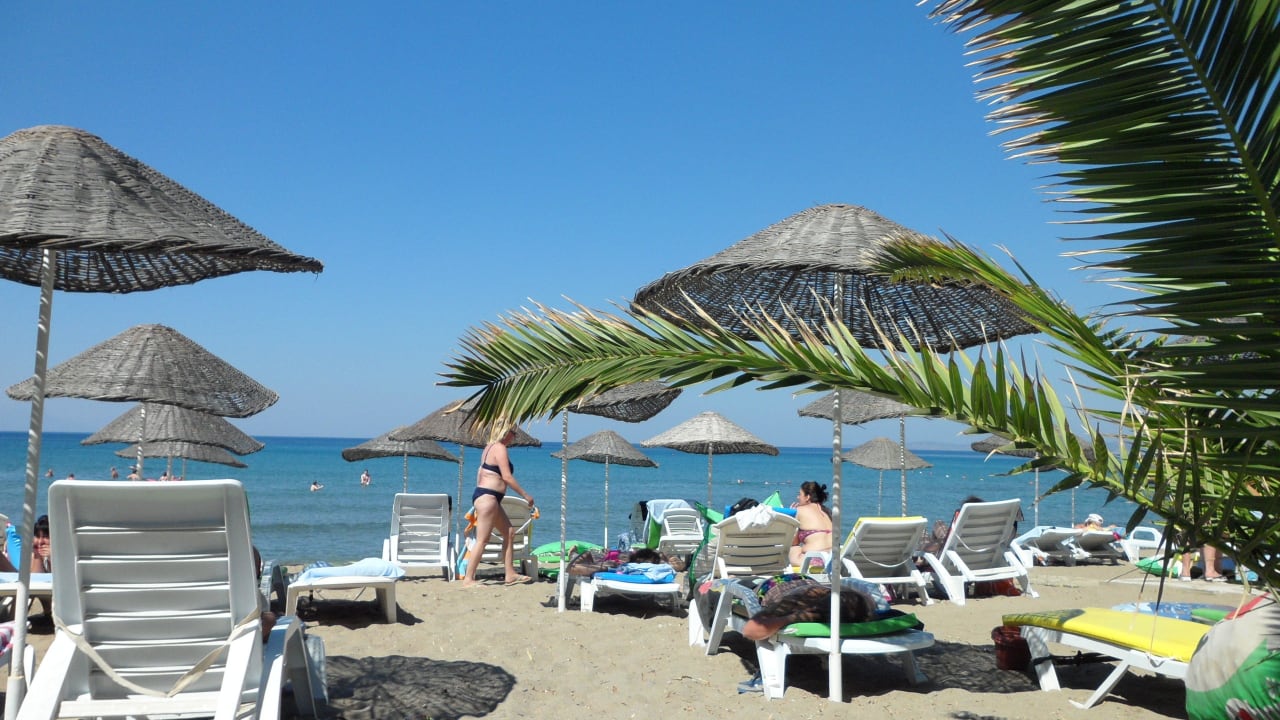 Badeschuhe empfohlen  Dogan Paradise Beach