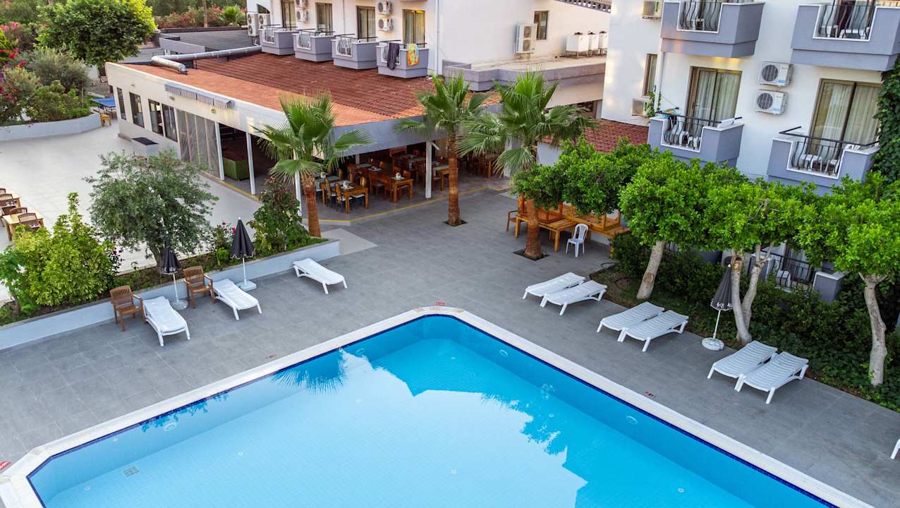 Pool Silver Hotel