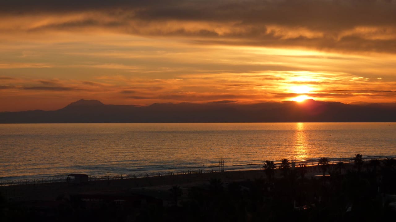 Sonnenuntergang Hotel Miramare Beach