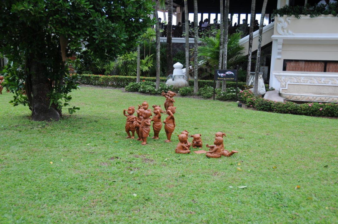 Lustige Figuren Santhiya Tree Koh Chang Resort