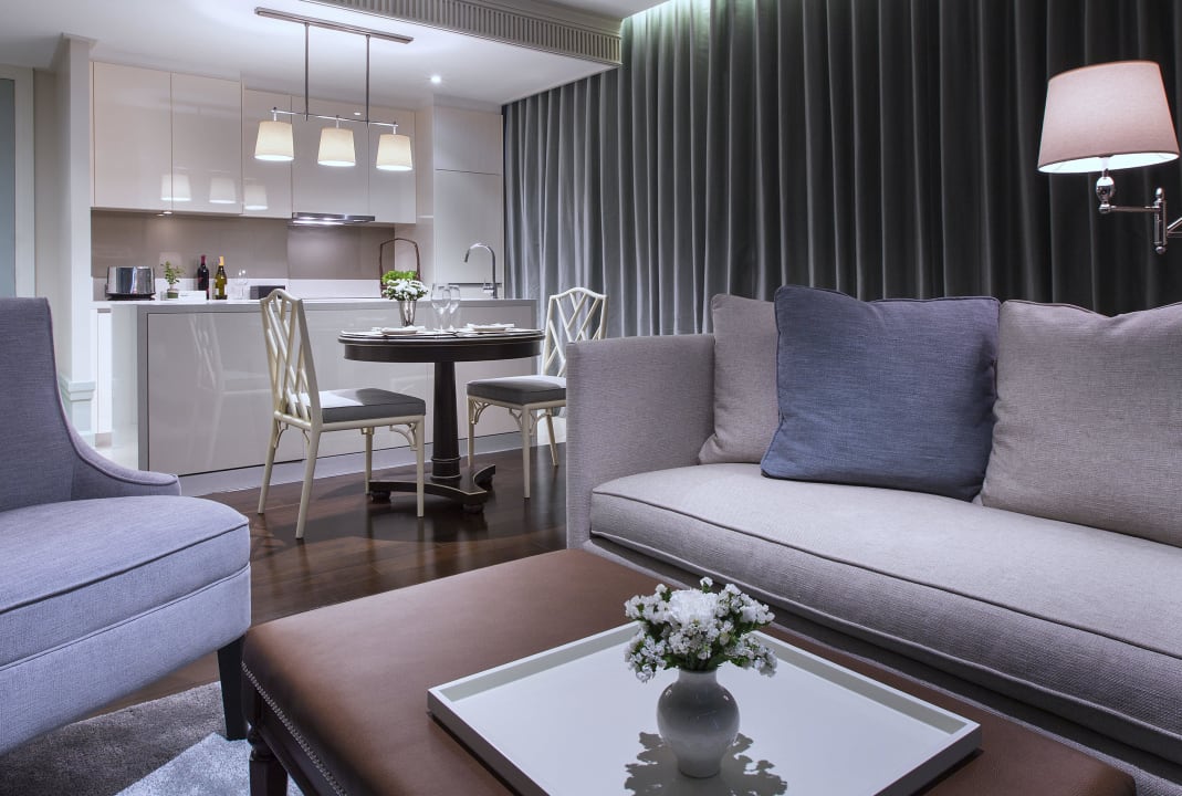 Living Room in Suite at Oriental Residence Bangkok Oriental Residence Bangkok