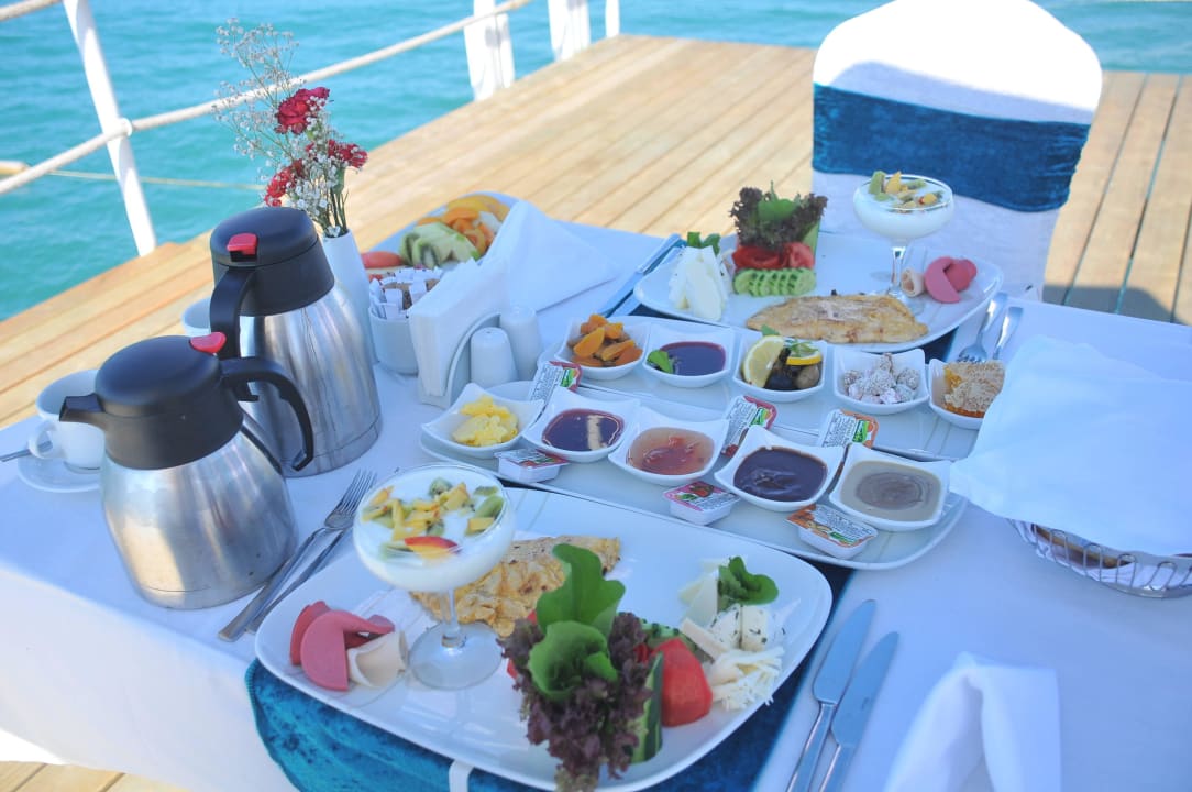 Frühstück am Pier Armas Life Belek