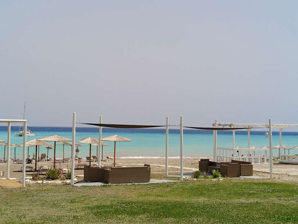 Strand Asterias Beach Resort