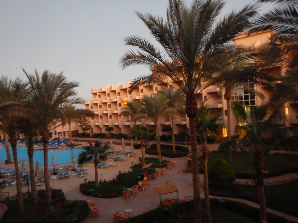 Blick vom Balkon Sea Star Beau Rivage