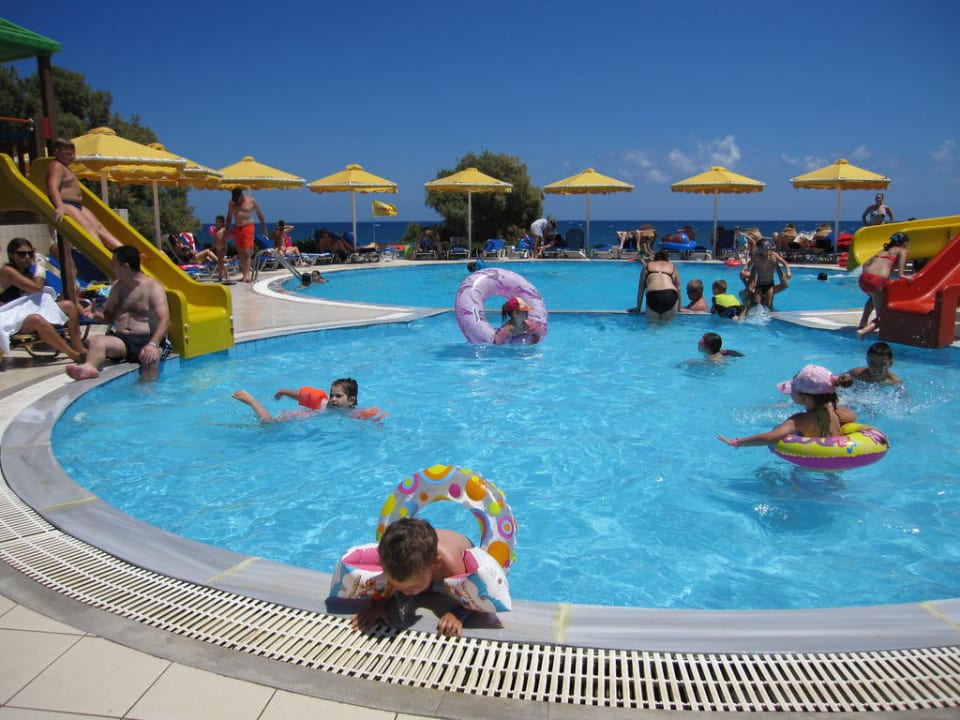 Kinderpool Hotel Serita Beach