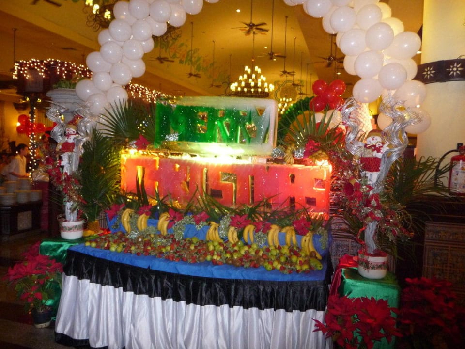Weihnachts Deko im Hauptrestaurant Hotel Riu Tequila