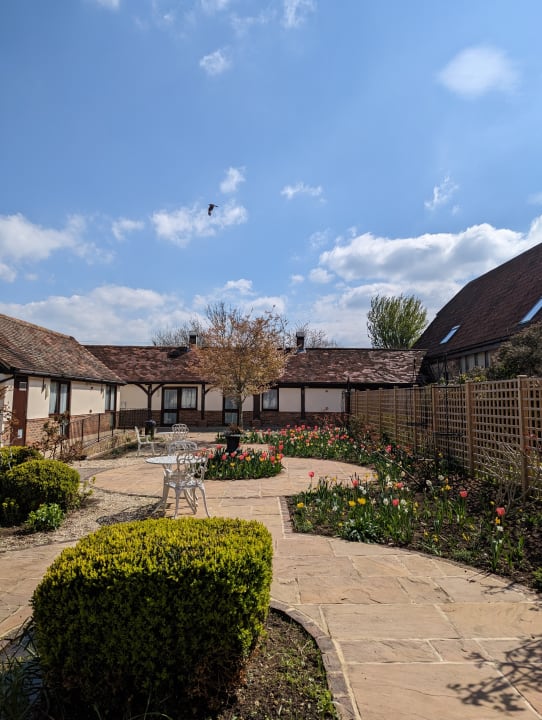 Gartenanlage Kingfisher Barn B&B and Holiday Cottages