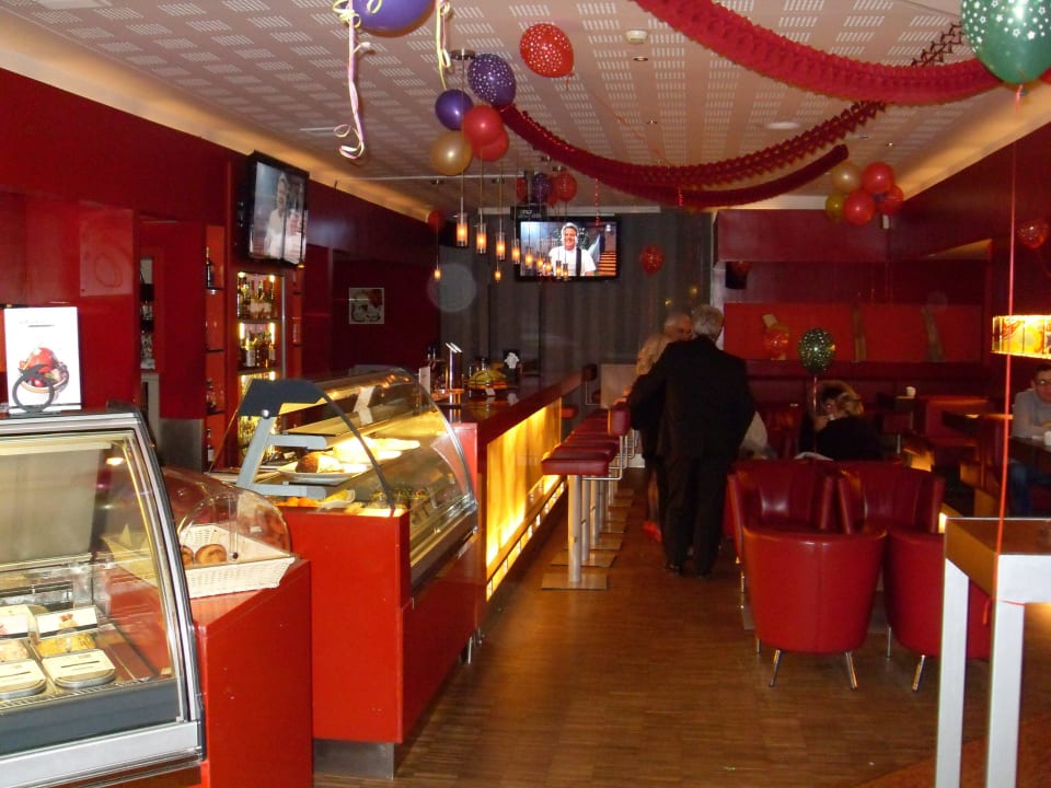 Bar zum Jahreswechsel NH Prague City