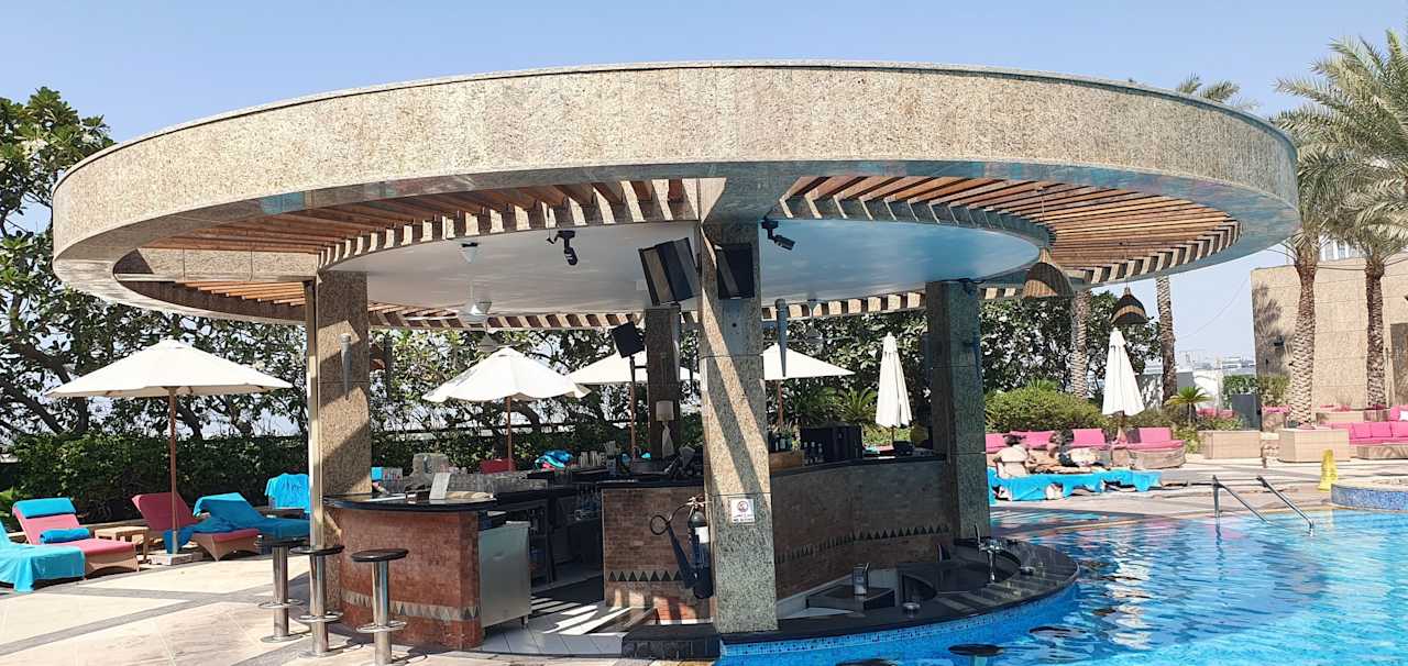 Pool Shangri-La Hotel Dubai