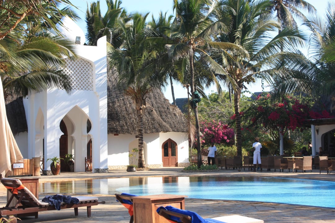 Pool Sultan Sands Island Resort & Spa