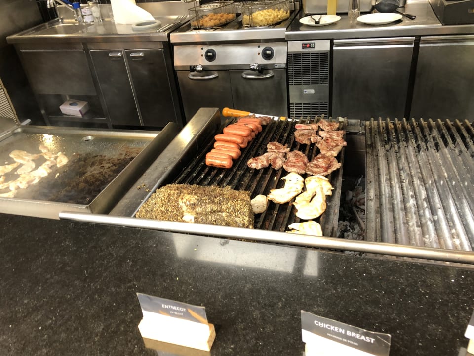 Gastro Salobre Hotel Resort & Serenity