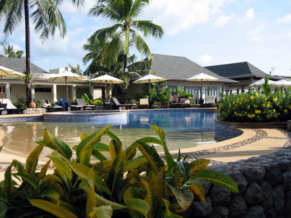 Blick auf den Hauptpool La Flora Khao Lak