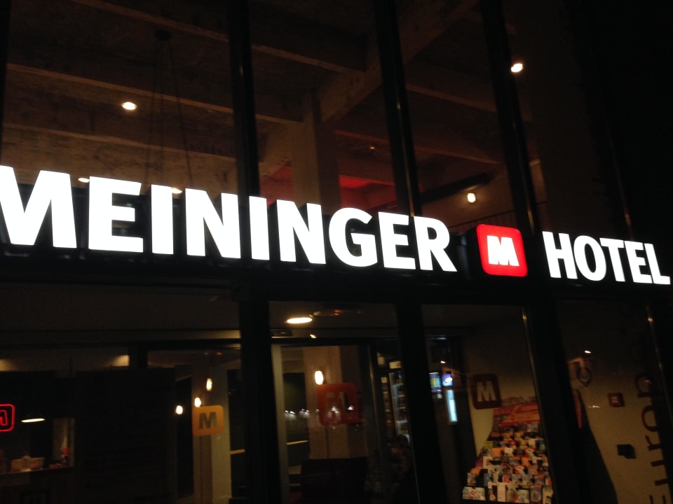 Eingang MEININGER Hotel Bruxelles City Center