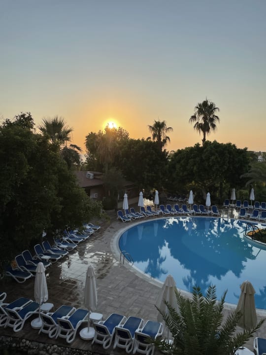 Pool Hotel Grand Side