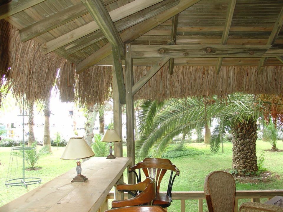 Sehr gemüglich in der Gartenbar Botanik Hotel & Resort