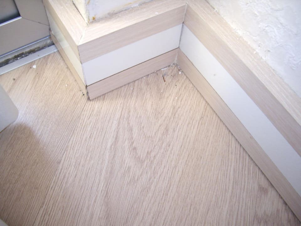 Schmutz in den Ecken Hotel Grand Okan