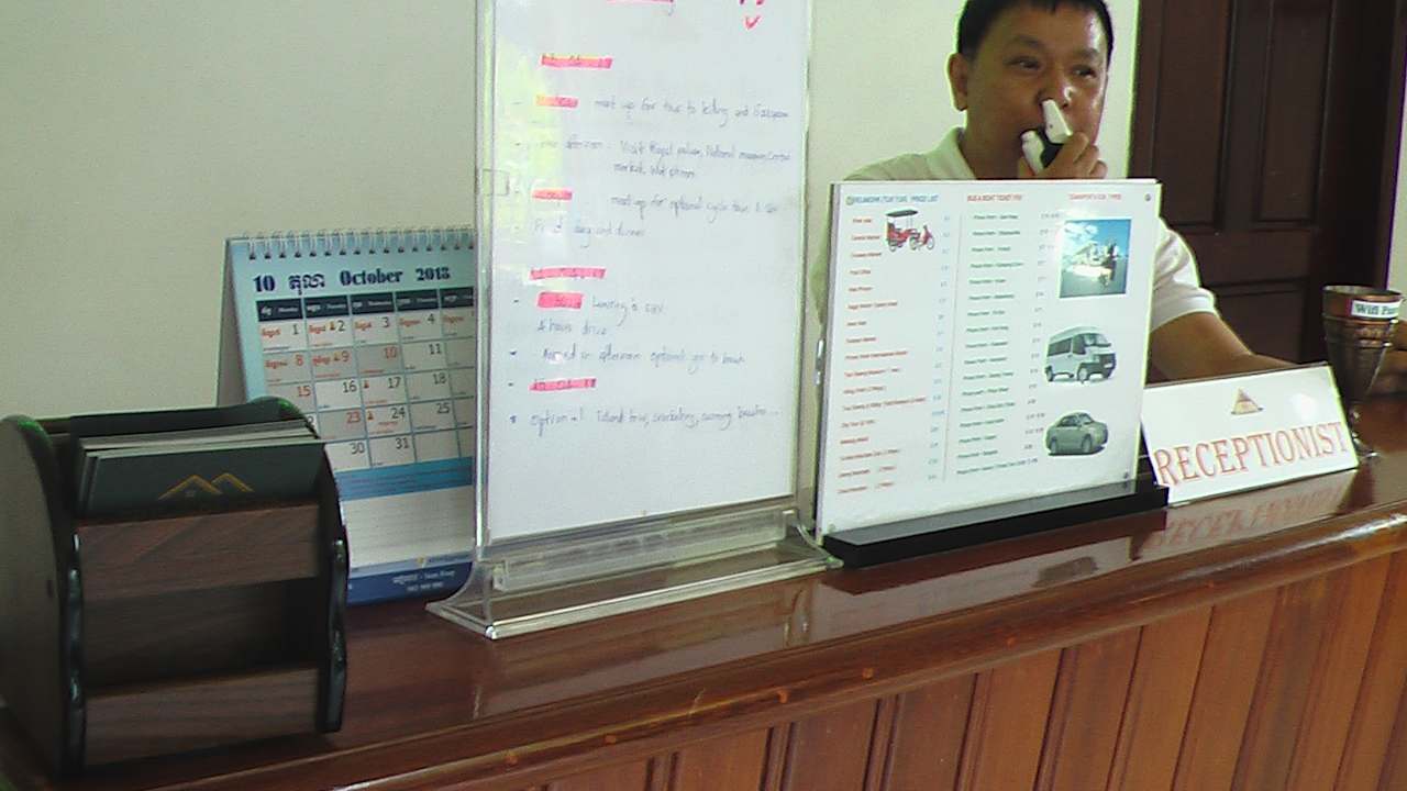 Rezeption - Ansprechperson Morgens bis abends G Eleven Hotel