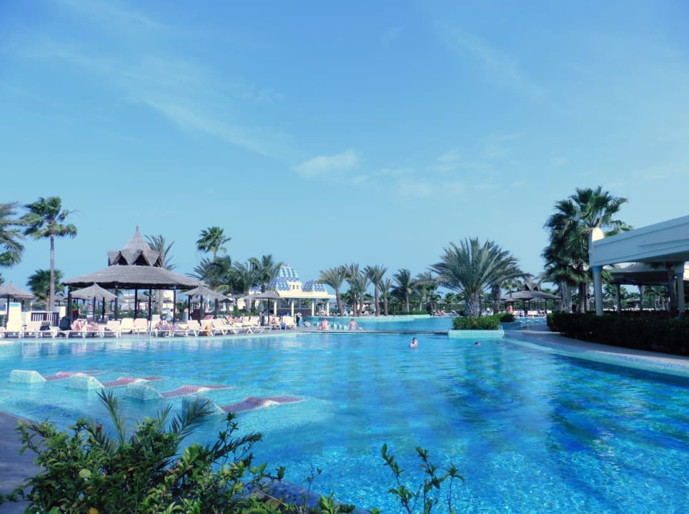 Pool Hotel Riu Karamboa