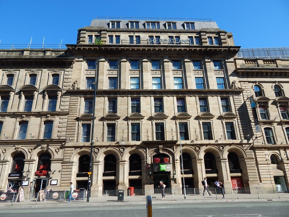 Außenansicht ibis Styles Manchester Portland