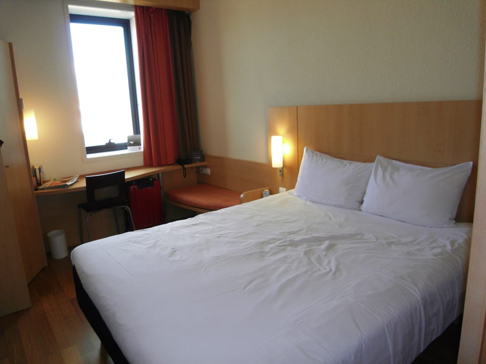 Klein und funktional ibis Hotel Porto Centro
