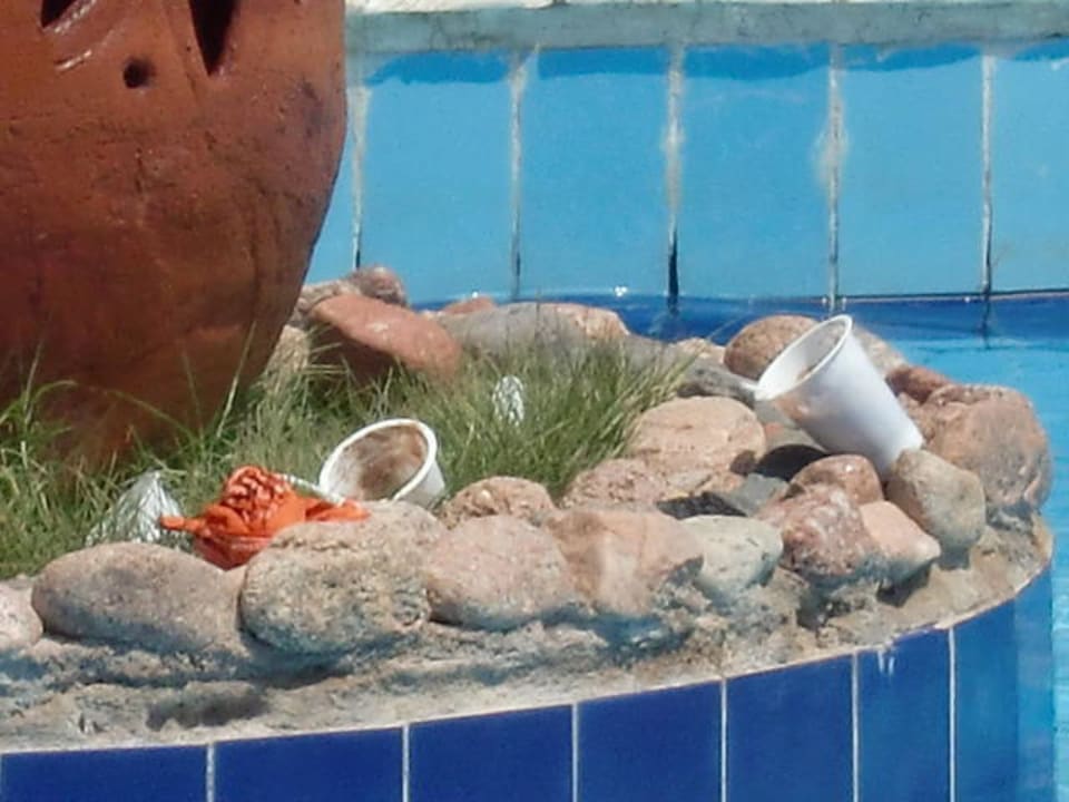 Inseln im Pool Hotel Nubian Village