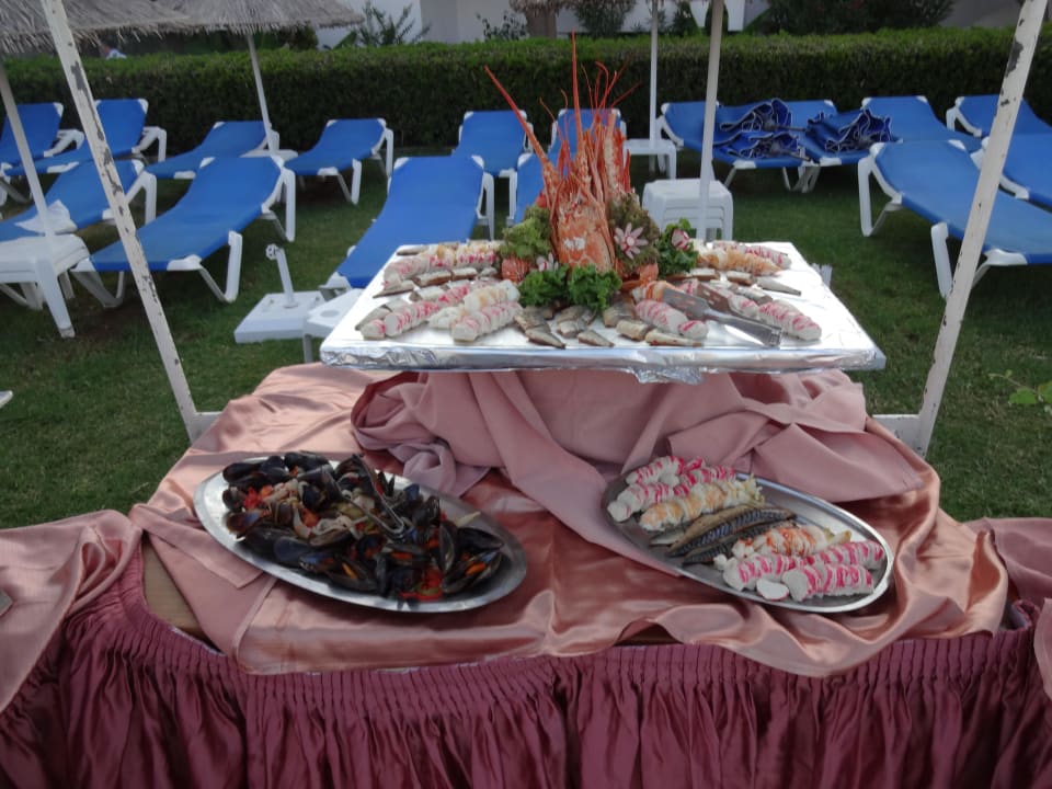 Büffet beim BBQ Sentido Kyknos Beach Adults Only 16+