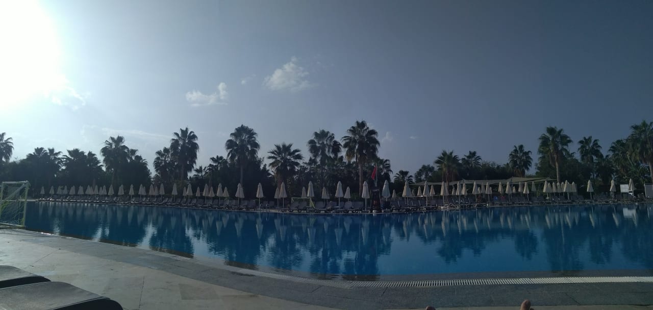 Pool VONRESORT Golden Coast