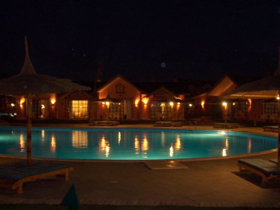 Pool bei Nacht Pickalbatros Jungle Aqua Park Resort - Neverland Hurghada