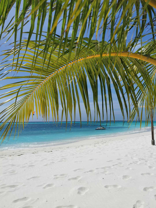 Strand Kuredu Island Resort & Spa