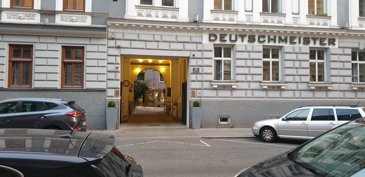 Außenansicht Hotel Deutschmeister