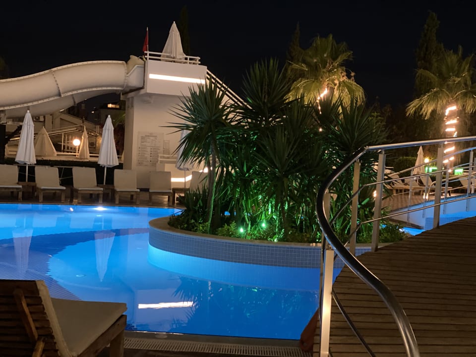 Pool Laguna Beach Alya Resort & Spa Hotel