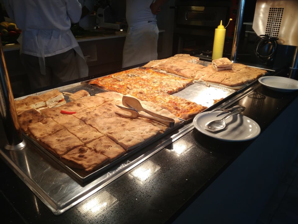 Gastro Omar Khayam Resort & Aquapark