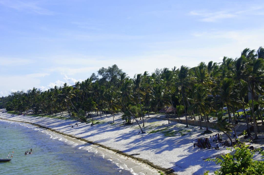 Plaza z półwyspu PrideInn Flamingo Beach Resort & Spa