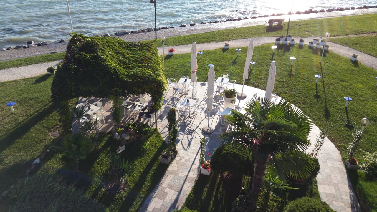 Auf der Terrasse Hotel Ca' Serena