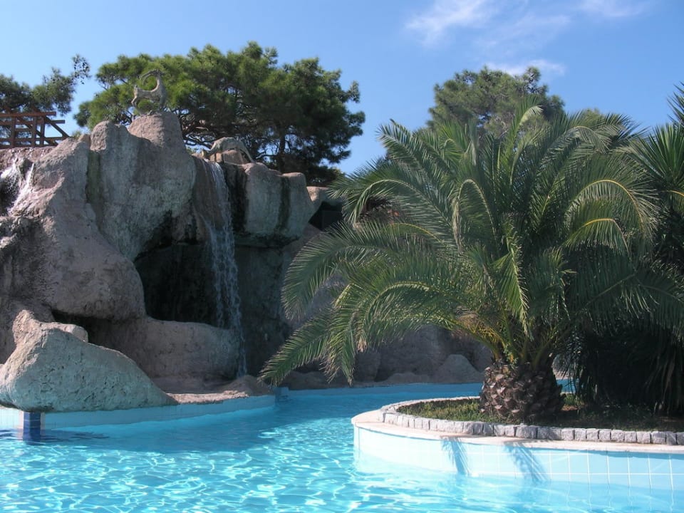 Клубный бассейн Blue Waters Club