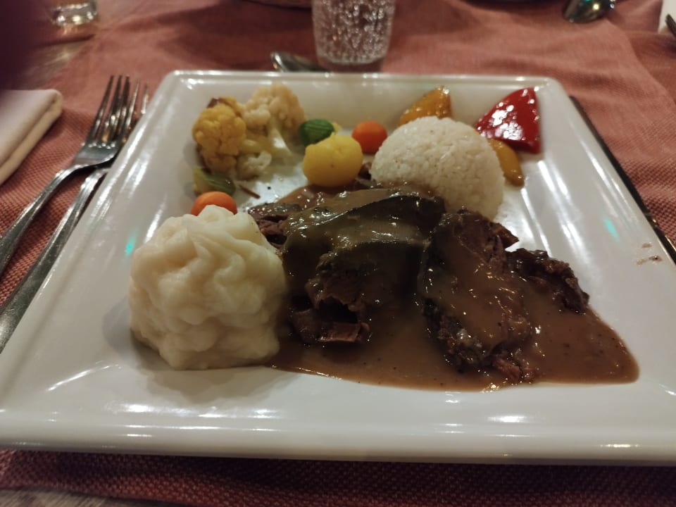 Gastro Aladdin Beach Resort