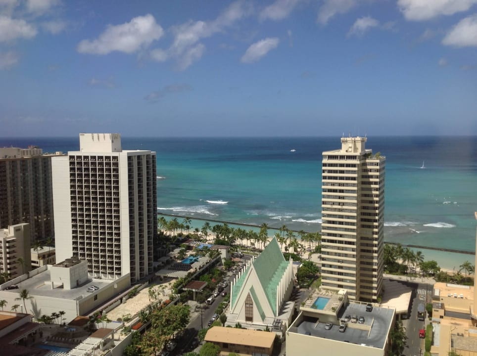 Blick aufs Meer /Flur obere Etagen Hilton Waikiki Beach