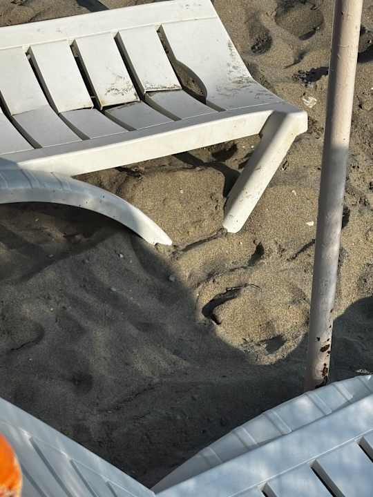 Strand Tusan Beach Resort