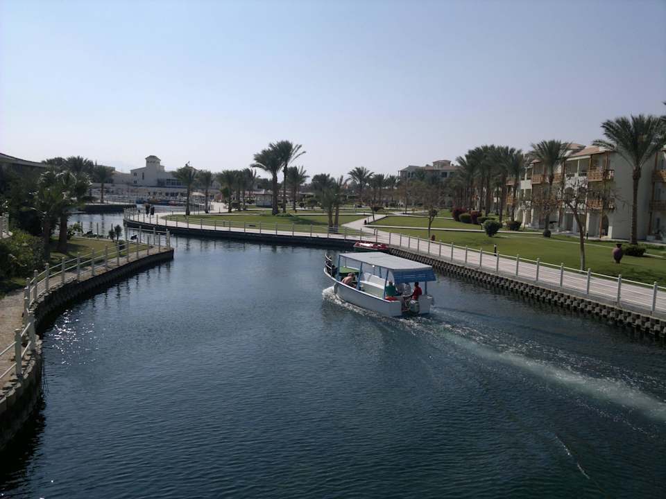 Gartenanlage und Kanal Pickalbatros Dana Beach Resort - Hurghada