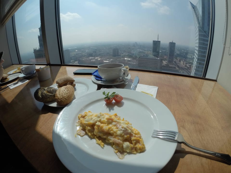 Śniadanie z widokiem na Warszawę InterContinental Warszawa