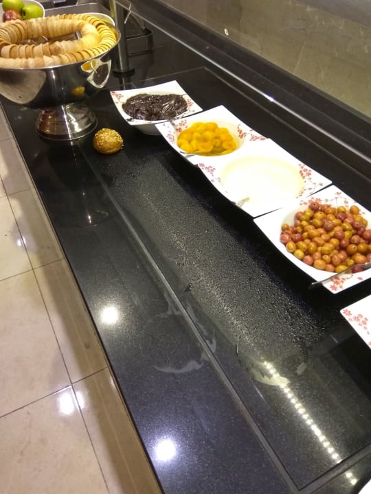 Gastro Well Palace Side