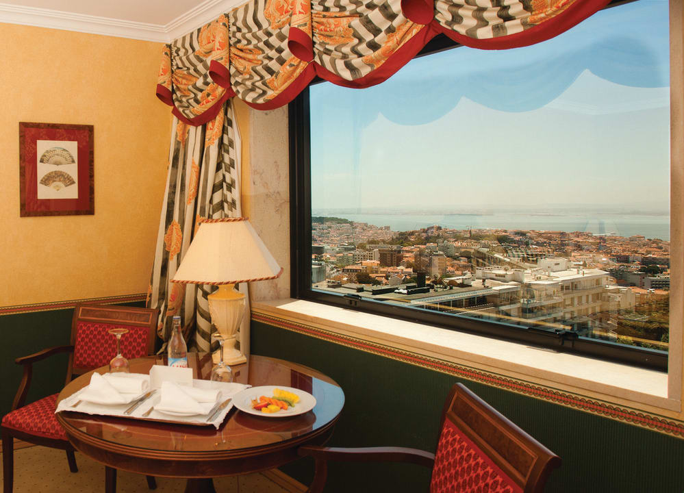 Tower Room with view for Lisbon and Tagus River  Dom Pedro Lisboa