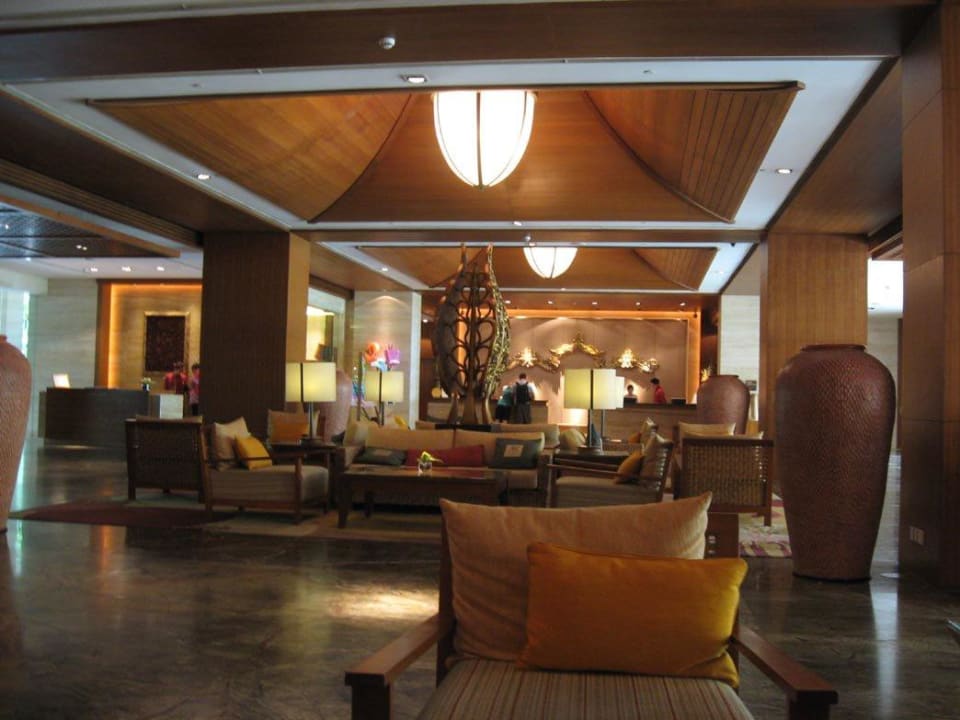 Lobby im Rasa Sayang Resort Hotel Shangri-La Rasa Sayang Resort